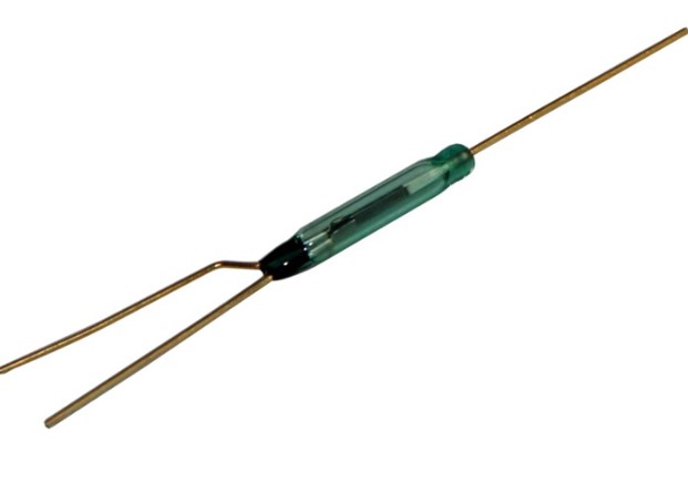 IC-228 REED SWİTCH 14MM 3 BACAK 1NO/1NC ÇİFT KONTAK